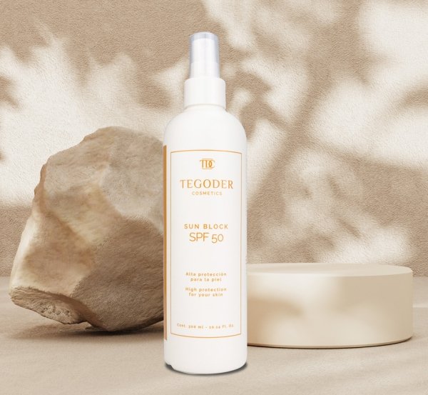 Tegor Солнцезащитный крем (спрей для тела) с фактором защиты SPF 50 Spray Solar - Sunblock SPF 5 1